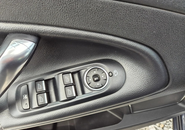 Ford Mondeo cena 22900 przebieg: 228000, rok produkcji 2009 z Radom małe 379